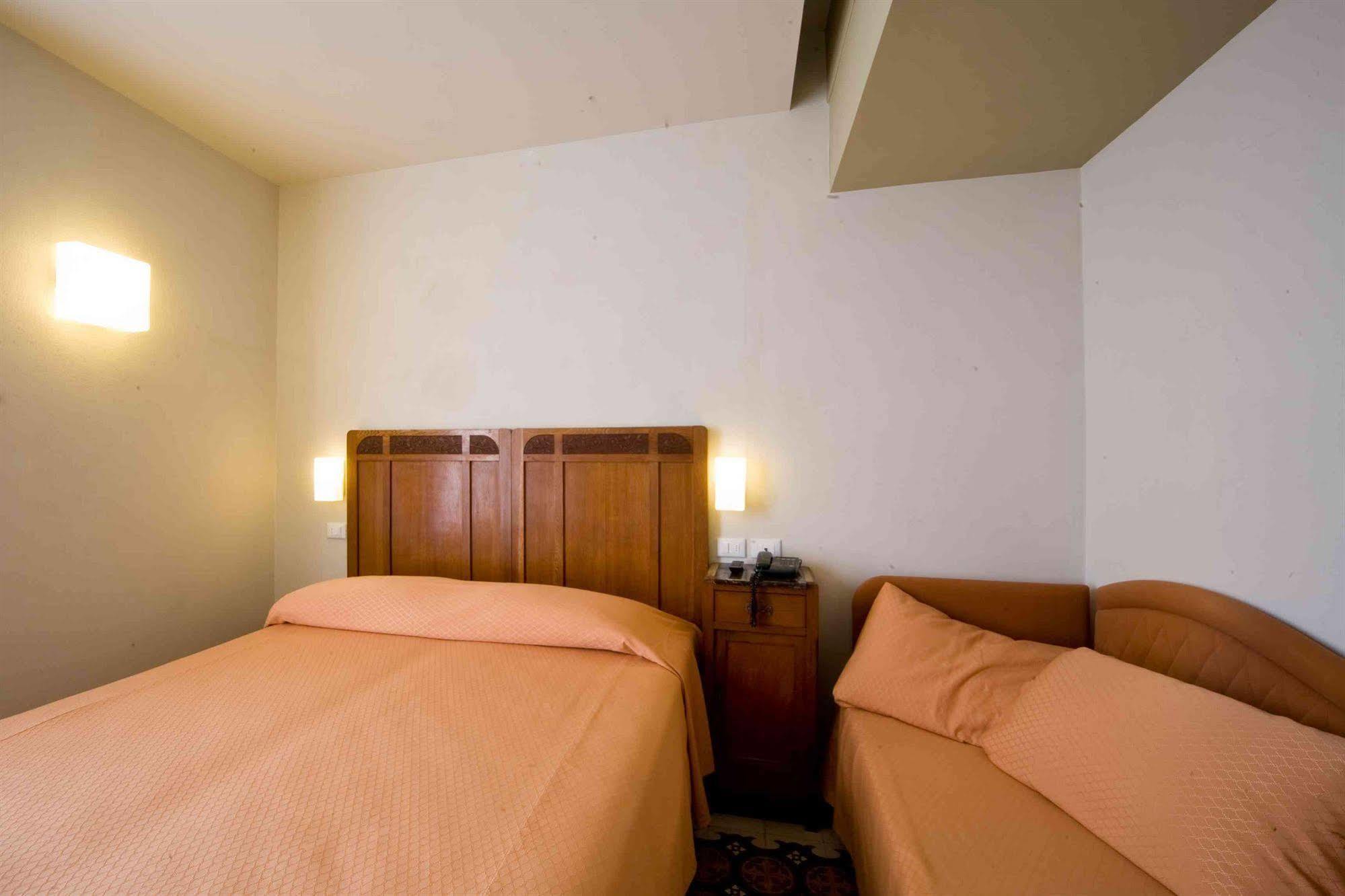 Hotel Europa 레반토 외부 사진